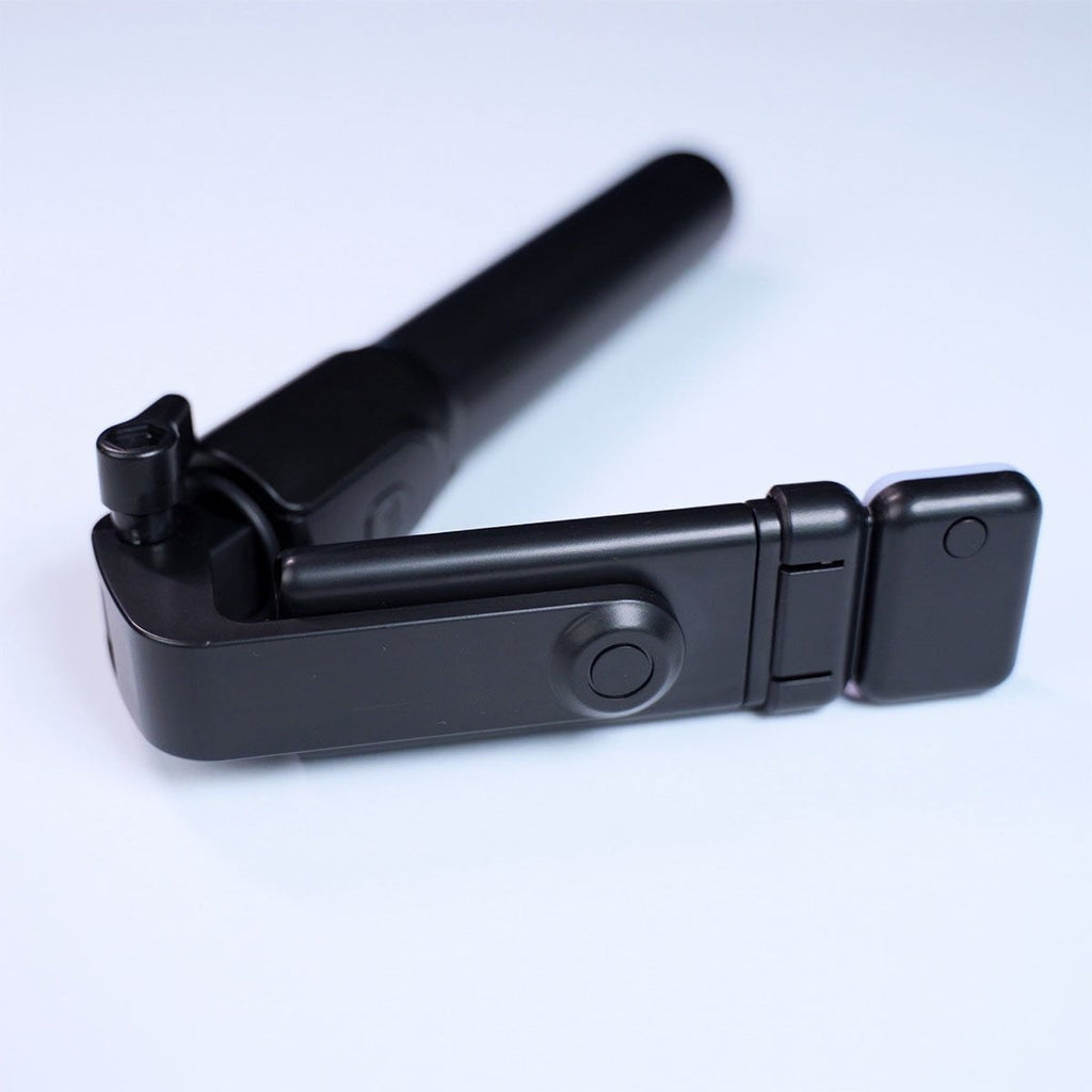 4 In 1 R1SL Selfie Stick Featuring A Bluetooth Remote, Tripod Stand, Light And Retractable Mobile Holder - With Light